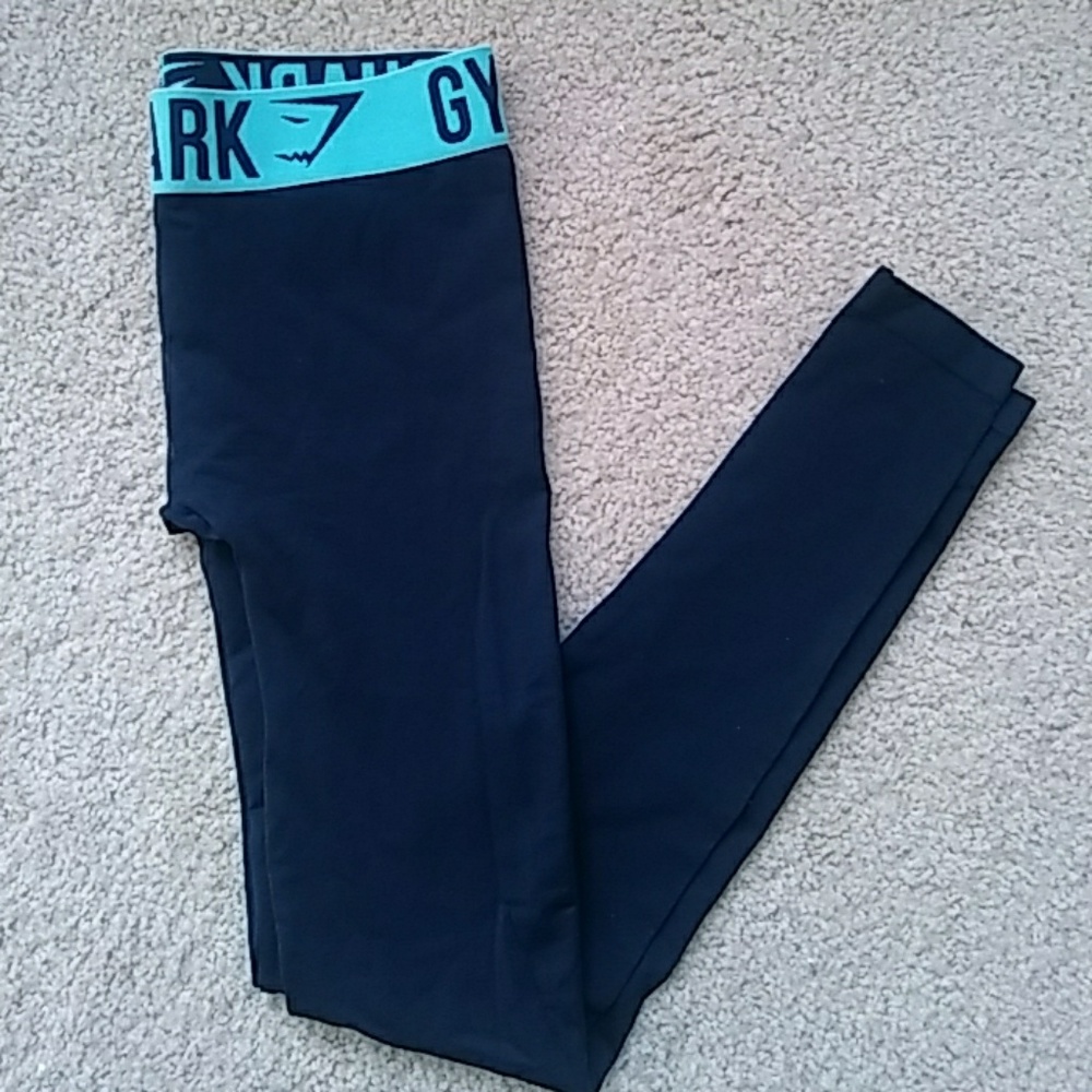 NWOT Gymshark fit leggings Blue never worn Small
